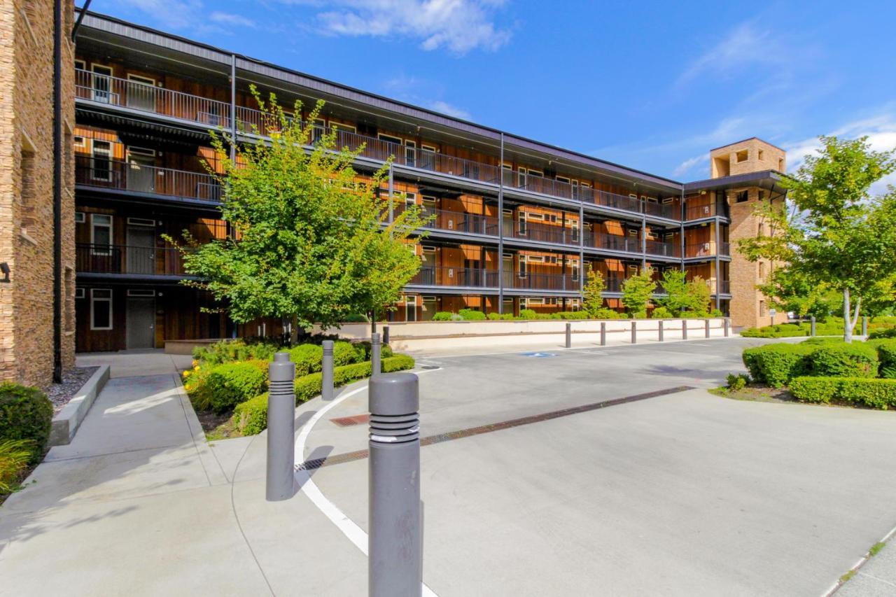 Chelan Resort Suites: Water Sunset Zewnętrze zdjęcie